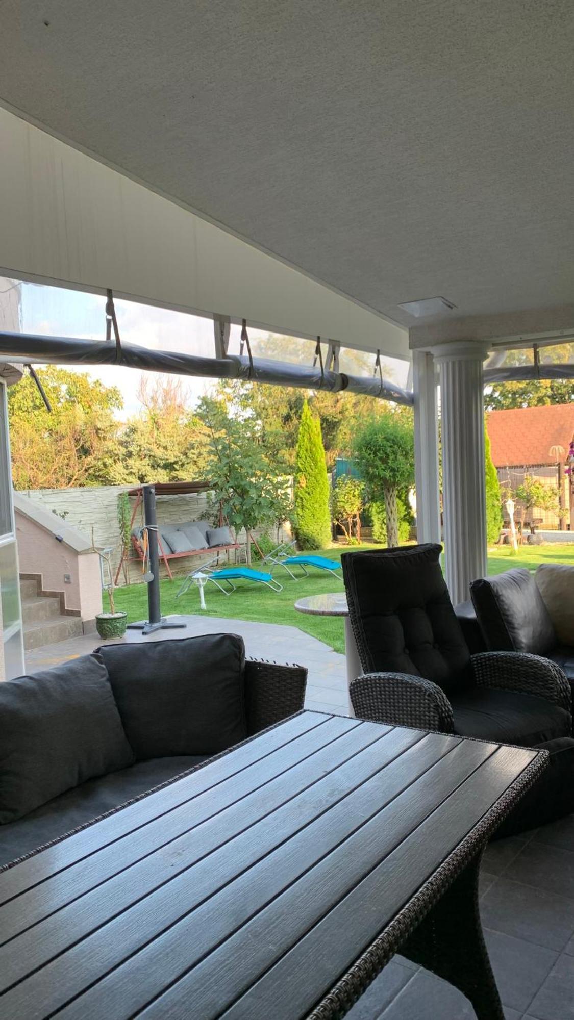 Meduza Wellness Spa S Ubytovanim Hlohovec Exteriér fotografie