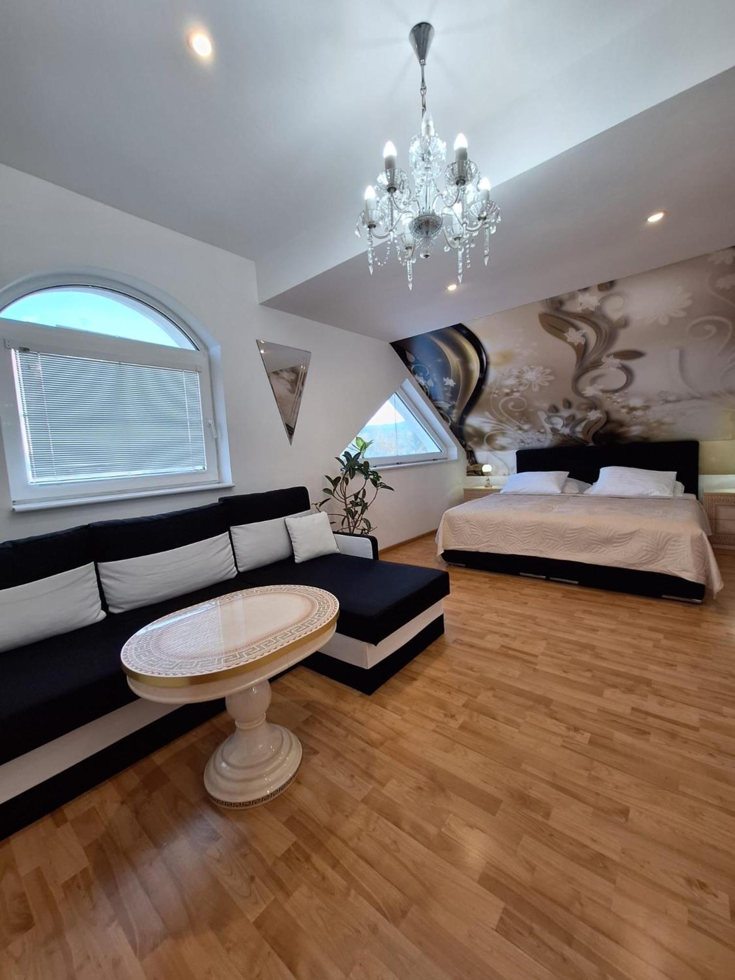 Meduza Wellness Spa S Ubytovanim Hlohovec Exteriér fotografie